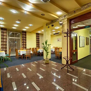 Hotel Henrietta ***